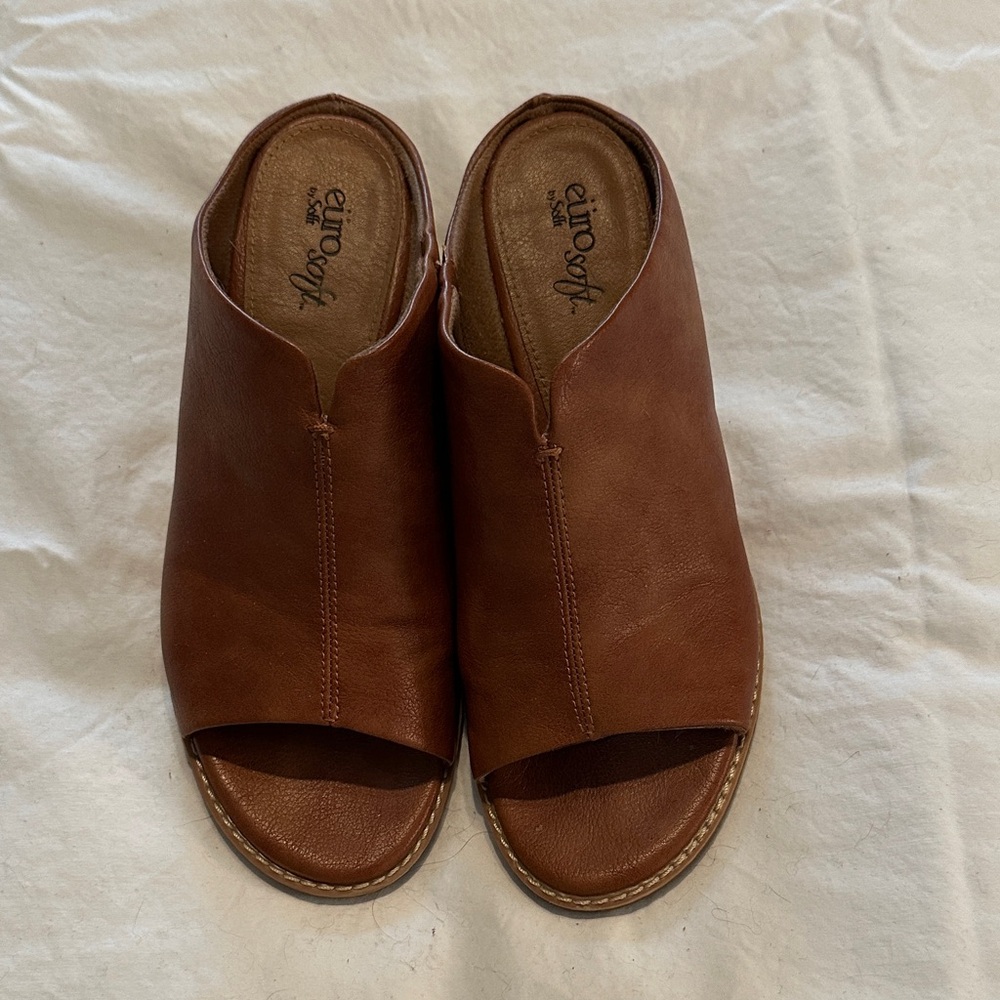 Sofft Chestnut Leather Open-Toe Slide Mules